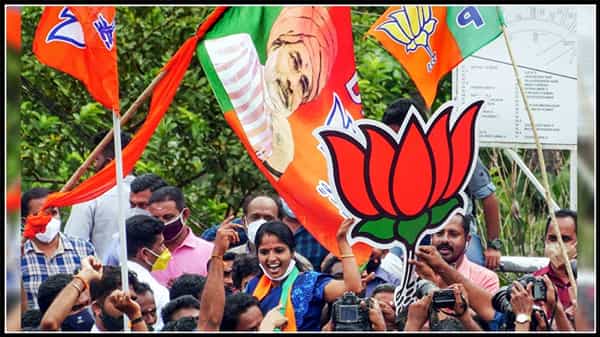 కేరళ ఎన్నికల్లో బీజేపీకి దెబ్బ , మూడు నియోజకవర్గాల్లో ఎన్డీయే అభ్యర్థుల నామినేషన్ల తిరస్కృతి