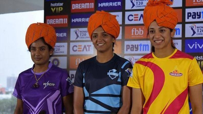  దూకుడుగా ఆడే మంధాన వీటిలో 63.26 సగటుతో 1202 పరుగులు చేసింది. 2 సెంచరీలు, 12 అర్ధశతకాలు సాధించింది.