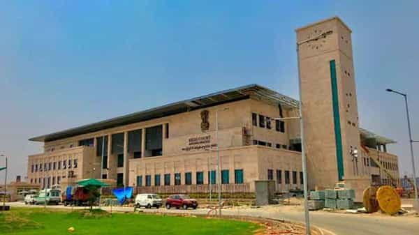 AP High Court: ఏపీలో జిల్లా, మండల పరిషత్ ఎన్నికల ఓట్ల లెక్కింపుపై ముగిసిన విచారణ.. తీర్పును రిజర్వ్ చేసిన హైకోర్టు ధర్మాసనం