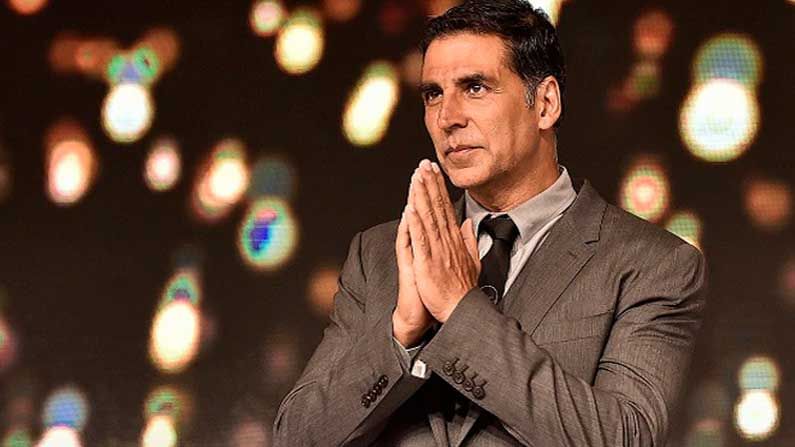 Akshay Kumar: కరోనా కారణంగా ఆసుపత్రిలో చేరిన బాలీవుడ్‌ హీరో.. అభిమానులను ఉద్దేశిస్తూ ట్వీట్‌..