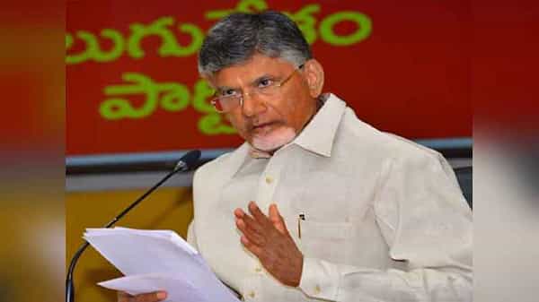 Chandrababu Letter to DGP: అక్రమ కేసులతో వేధింపులు ఆపండి.. ఏపీ డీజీపీకి లేఖ రాసిన టీడీపీ అధినేత చంద్రబాబు