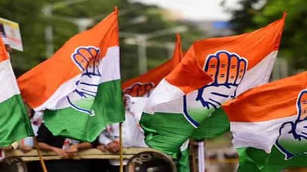 Siddipet Municipal Elections: మున్సిపల్ ఎన్నికల వైపు కన్నేత్తి చూడని కాంగ్రెస్ నేతలు.. ఆయోమయంలో ఆ పార్టీ అభ్యర్థులు..!