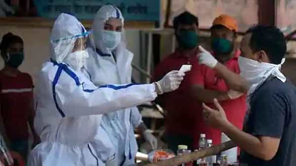 Corona In India: దేశ వ్యాప్తంగా కలకలం రేపుతోన్న కరోనా సెకండ్ వేవ్.. ఒక్క రోజులోనే లక్షా 50 వేలకుపైగా కేసులు..