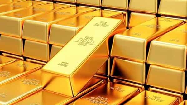 Gold Price Today : స్వల్పంగా దిగి వచ్చిన బంగారం ధరలు... దేశంలోని ప్రధాన నగరాల్లో ధరల వివరాలు ఇలా ఉన్నాయి