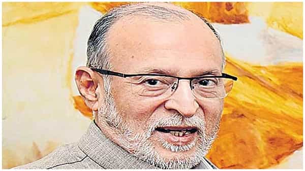 ఢిల్లీకి బాసు కేజ్రీవాల్ కాదు, లెఫ్ట్నెంట్ గవర్నర్కే అధికారాలు
