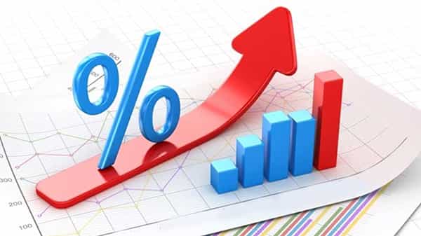 HDFC Banks: హెచ్డీఎఫ్సి బ్యాంక్ కస్టమర్లకు శుభవార్త.. ఫిక్స్డ్ డిపాజిట్లపై వడ్డీ రేట్లు పెంపు.. ఎంత పెంచారంటే..