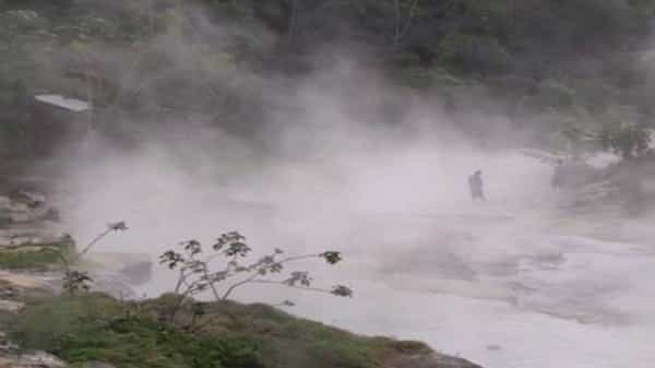 Boiling River: ఆ నదిలో అంతుపట్టని రహస్యం.. కాలు పెట్టారో అంతేసంగతలు.. ప్రపంచంలోనే వింత నది.. షాకింగ్ విషయాలు మీకోసం..!