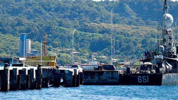 Indonesia submarine: ఇండోనేషియా జలాంతర్గామి కోసం ఆగని వెతుకులాట..అందులో ఆక్సిజన్ అయిపోతుందేమో అనే టెన్షన్..