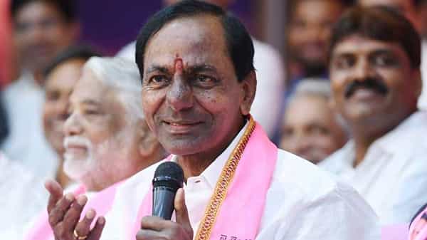 Municipal Chairpersons: కార్పొరేషన్ మేయర్లు, మున్సిపల్ చైర్మెన్ల ఎంపికపై టీఆర్ఎస్ గురి.. పార్టీ పరిశీలకుల నియామకం
