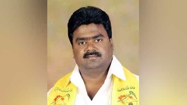 Kuna Ravi Kumar : ఎట్టకేలకు పొందూరు పోలీస్ స్టేషన్లో సరెండర్ అయిపోయిన టీడీపీ నేత కూన రవి కుమార్