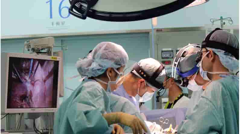 తన ఊపిరితిత్తులు కరోనా సోకిన భార్యకు ఇచ్చి ఊపిరి పోసిన భర్త.. జపాన్ లో సక్సెస్ అయిన లంగ్స్ ట్రాన్స్ ప్లాంటేషన్ ఆపరేషన్!