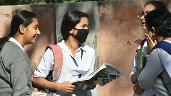No Exams: పరీక్షలు లేకుండానే విద్యార్థులను ప్రమోట్.. ఆలోచిస్తోన్న ప్రభుత్వం.. రెండో రోజుల్లో అధికారిక నిర్ణయం..