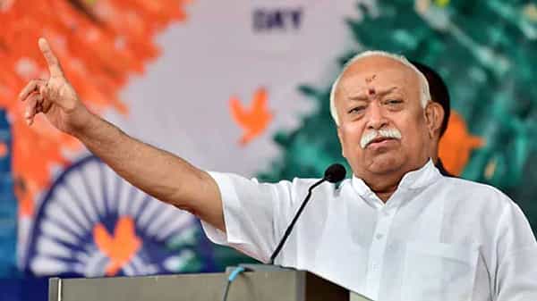 Mohan Bhagwat: ఆర్ఎస్ఎస్ చీఫ్ మోహన్ భగవత్కు కరోనా.. వ్యాక్సిన్ తొలిడోసు తీసుకున్నా వదలని మహమ్మారి