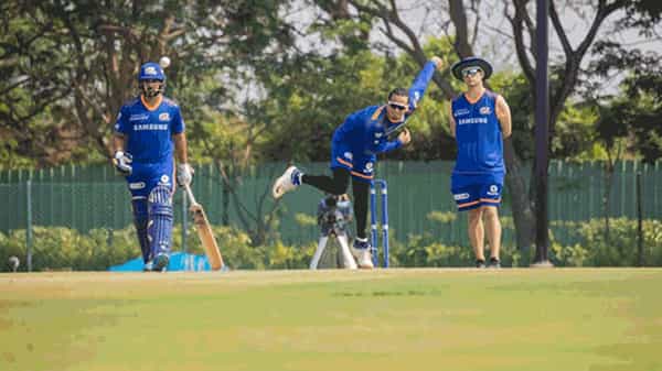 IPL-2021 : రోహిత్ శర్మ సిక్సర్ బాదేస్తాడు..! కానీ మ్యాచ్లో కాదు.. ముంబై ఇండియన్స్ ప్లేయర్ ఏం చెబుతున్నాడంటే..?