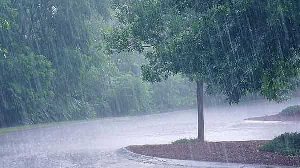 Andhrapradesh: ఏపీలో భిన్న పరిస్థితులు.. ఓవైపు మండే ఎండలు.. మరోవైపు వర్షాలు