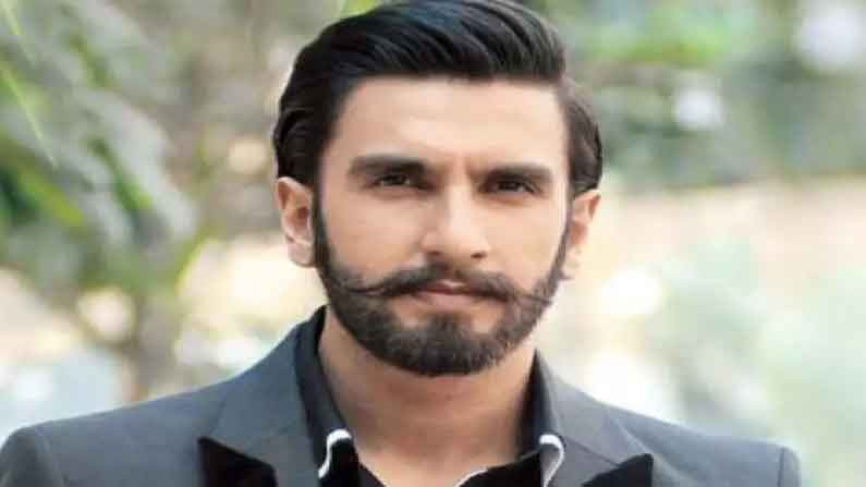 Ranveer Singh: డైలమాలో బాలీవుడ్ హీరో.. శంకర్ తో సినిమాపై క్లారిటీ తీసుకోనున్న రణ్ వీర్ సింగ్..