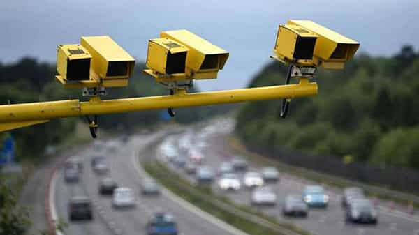 Speed Guns: రోడ్డు ఖాళీగా ఉంది.. ట్రాఫిక్ పోలీస్ లేడని.. దూసుకుపోతున్నారా? ఇంటికి చలానా వస్తుంది జాగ్రత్త..