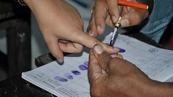 Telangana Municipal Election 2021: తెలంగాణలో కార్పొరేషన్, మున్సిపల్ ఎన్నికలకు నోటిఫికేషన్