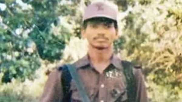 ఛత్తీస్గఢ్ అడవుల్లో రక్తపాతానికి కారకుడు అతడేనా..? గెరిల్లా ఆర్మీ మెరుపుదాడి సూత్రధారి కోసం మొదలైన వేట..!