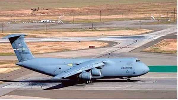US Air Force Planes: అమెరికా నుంచి భారత్కు మరో రెండు కార్గో విమానాల్లో బయలుదేరిన ఆక్సిజన్ సిలిండర్లు, మాస్కులు, కిట్లు