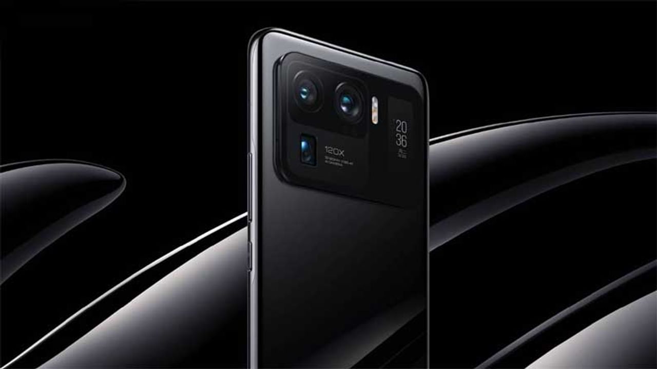 Xiaomi Mi 11: చైనా స్మార్ట్‌ఫోన్‌ తయారీ సంస్థ షియోమి ఏప్రిల్‌ 23న తన ఎంఐ 11 అల్ట్రాను భారత్‌ మార్కెట్లో విడుదల చేయబోతోంది. షియోమి ఎంఐ 11 సిరీస్‌లో ఎంఐ 11, ఎంఐ 11 ప్రో, ఎంఐ 11 అల్ట్రా, ఎంఐ 11 ఐ, ఎంఐ 11 లైట్‌ సహా మొత్తం ఐదు రకాల మొబైళ్లు విడుదల కానున్నాయి. ఎంఐ 11 అల్ట్రా 5జీ కనెక్టివిటీతో పాటు ఏఐ, గేమింగ్‌, అద్భుతమైన కెమెరా పనితీరు తదితర అద్భుతమైన ఫీచర్స్‌ తీసుకువచ్చింది. కొత్తగా రాబోయే ఈ ఫోన్‌లలో 11 స్నాప్‌డ్రాగన్ 888 SoCతో పనిచేసే మొదటి డివైజ్ అని షియోమి చెప్పుకొచ్చింది. ఇది వివిధ హార్డ్కోర్ టెక్నాలజీలతో లోడ్ అయి వస్తుందని కంపెనీ తెలిపింది.