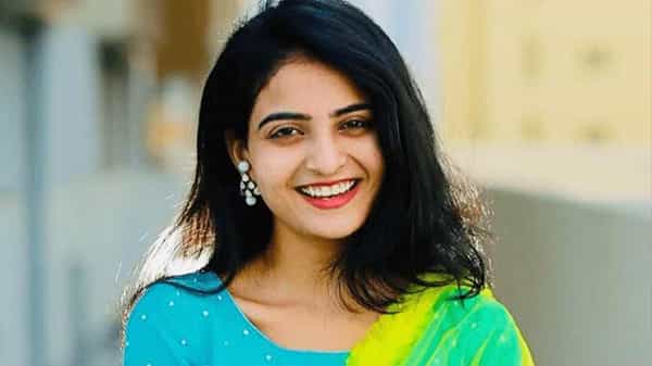 Vakeel Saab Actress Ananya Nagalla: పవన్ కళ్యాణ్తో జరిగిన డిస్కషన్స్ ఎప్పటికీ మర్చిపోలేనంటున్న హీరోయిన్..
