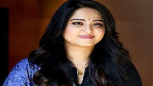 దేవసేనకు పెళ్లంట.. తనకంటే చిన్నవాడిని పెళ్లి చేసుకోనున్న అనుష్క.. నెట్టింట్లో స్వీటీ మ్యారెజ్ గాసిప్..