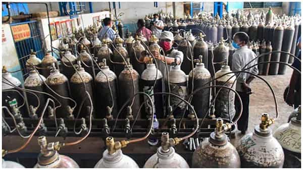 Oxygen plants: ఏపీ ప్రభుత్వం కీలక నిర్ణయం.. 49 చోట్ల ఆక్సిజన్ ఉత్పత్తి ప్లాంట్లు.. భారీగా నిధులు