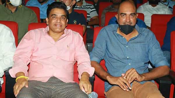 Vakeel Saab: టాలీవుడ్లో పవన్ ఫిల్మ్ ఫెస్టివల్.. నాకు ఫ్యాన్స్ వార్నింగ్ ఇచ్చారు.. డైరెక్టర్ క్రిష్..