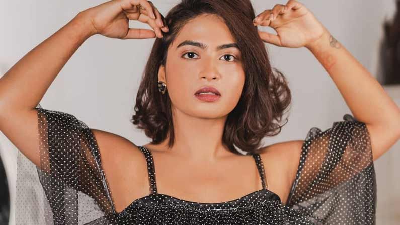  బిగ్ బాస్ లో తనదైన ఆటతో.. ఆకట్టుకుంటూ ఫైనల్ వరకు చేరింది హారిక