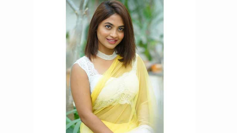  ప్రస్తుతం వెబ్ సిరీస్ లలో నటిస్తూ బిజీగా ఉన్నహారిక త్వరలో ఓ సినిమాలో హీరోయిన్ గాను నటించబోతుందంటూ వార్తలు వినిపిస్తున్నాయి. 