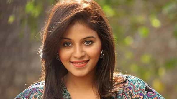 Anjali: ఇండస్ట్రీలో ఛాన్స్లు రావాలంటే టాలెంట్ ఉండాలంటున్న అందాల అంజలి..