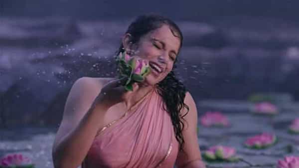 ఓ వైపు అనారోగ్యం.. మరో వైపు చలి.. కానీ పాట కోసం 16 గంటలు నీటిలో ఉన్న తలైవి హీరోయిన్..
