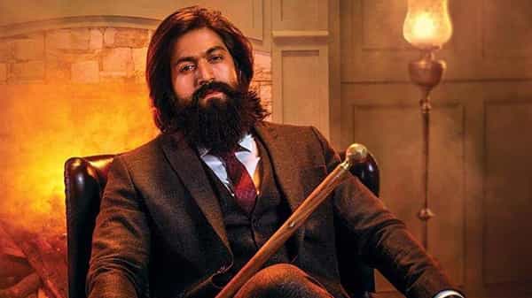 కేజీఎఫ్ 2 క్లైమాక్స్ గురించి ఇంట్రెస్టింగ్ గాసిప్.. ఇదే నిజమైతే యష్ ఫ్యాన్స్కు నిరాశ తప్పదు..