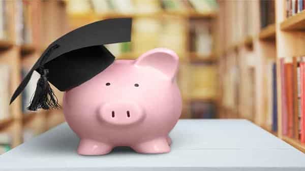 Money Saving Ideas: డబ్బును ఆదా చేయాలనుకుంటున్నారా ? అయితే ఈ స్టెప్స్ ఫాలో అవ్వండి..