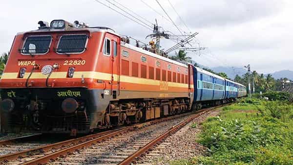 RRC NCR Jobs : నిరుద్యోగులకు గుడ్ న్యూస్.. టెన్త్ అర్హతతో పలు ఉద్యోగాలకి నోటిఫికేషన్ రిలీజ్