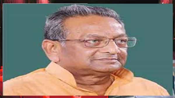 విజృంభిస్తున్న కరోనా మమ్మారి.. వైరస్ బారినపడి మాజీ ఎంపీ శ్యామాచరణ్ గుప్తా కన్నుమూత