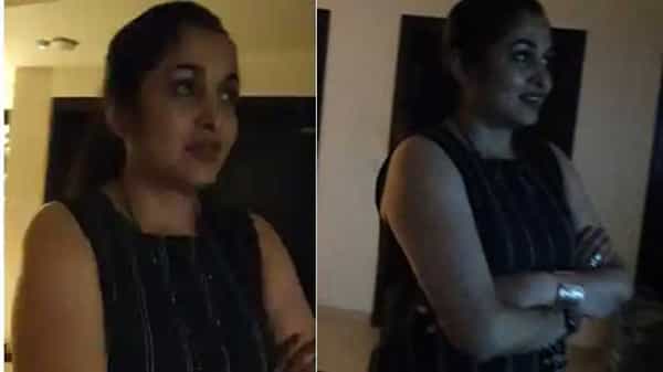 ఆ సీనియర్ హీరోయిన్ డ్యాన్స్ చూస్తూ కన్నీళ్లు పెట్టుకున్న రమ్యకృష్ణ.. సోషల్ మీడియాలో వీడియో వైరల్..