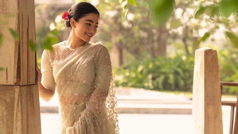 సూపర్ స్టార్ మహేష్ బాబు తో సరిలేరు నీకెవ్వరు సినిమాలో నటించి అలరించింది. 