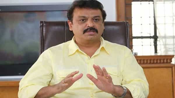 నాకు న్యాయం చేయండి.. సీసీఎస్ పోలీసులను ఆశ్రయించిన సీనియర్ నటుడు నరేష్..