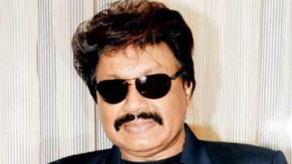 Bollywood Music Director: చిత్ర పరిశ్రమలో ఆగని కరోనా కల్లోలం..బాలీవుడ్ మ్యూజిక్ డైరెక్టర్ శ్రవణ్ ఆరోగ్య పరిస్థితి విషమం..
