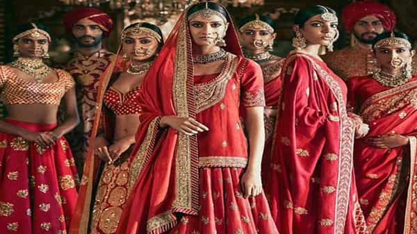 మ్యారెజ్ సీజన్ వచ్చేస్తుంది... ఈ సమ్మర్లో ఇబ్బంది కలగకుండా డ్రెస్సింగ్ స్టైల్ కోసం ఈ టిప్స్ ఫాలో అవ్వండి..