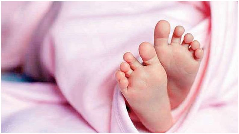 Mother kills her Child: కనికరం లేని కసాయి తల్లి.. భర్త మీద కొపంతో 18 ఏళ్ల పిల్లాడిని కాలువలో పడేసిన కిరాతకురాలు!