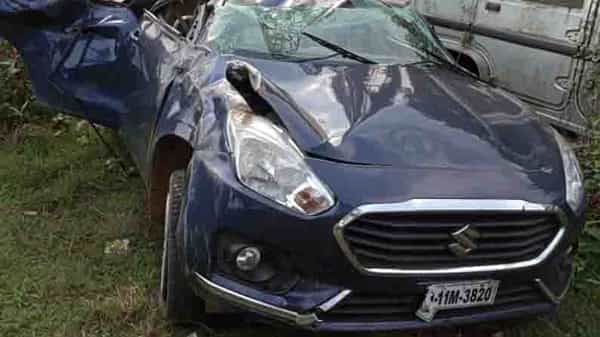Odisha Car Accident: ఒడిశాలో ఘోర రోడ్డు ప్రమాదం... బ్రిడ్జిపై నుంచి కిందపడ్డ కారు.. ముగ్గురు మృతి, ఇద్దరికి తీవ్రగాయాలు