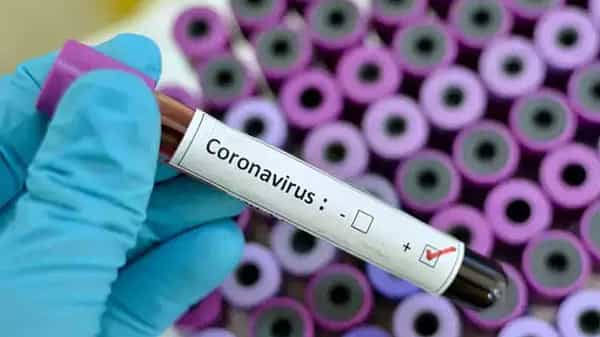 AP Corona Cases: ఆంధ్రప్రదేశ్లో విజృంభిస్తున్న కరోనా వైరస్.. 24 గంటల్లో 20 వేలకు పైగా నమోదైన పాజిటివ్ కేసులు..