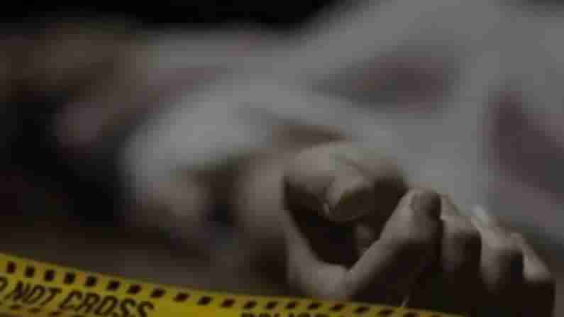 Girl Suicide: విద్యాబుద్ధులు చెప్పాల్సిన ఉపాధ్యాయుడి వెకిలిచేష్టలు.. వేధింపులు తాళలేక 14 ఏళ్ల బాలిక ఆత్మహత్య