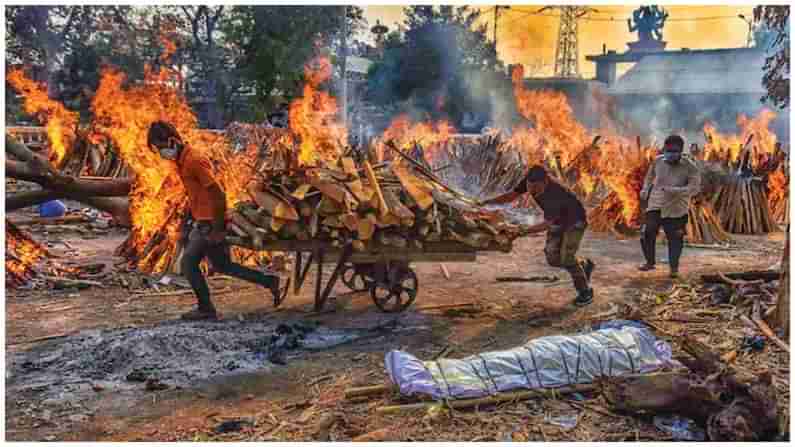 క్షణ క్షణం భయం..భయం., కాటికాపరుల గోడు, వ్యాక్సినేషన్ లో తమకూ ప్రాధాన్యమివ్వాలని డిమాండ్ , ఆదుకుంటున్న స్వచ్చంద సంస్థలు