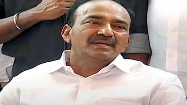 అడిగితే నేనే రాజీనామా చేసేవాడిని..! కేసీఆర్ తర్వాత కేటీఆరే సీఎం కావాలన్నా..? ఈటల మాటలు..