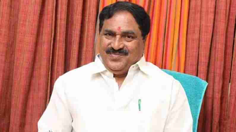 Telangana Govt: గ్రామాల్లో పెండింగ్‌లో ఉన్న అభివృద్ధి పనులు పూర్తి చేయండి.. అధికారులకు మంత్రి ఆదేశం..