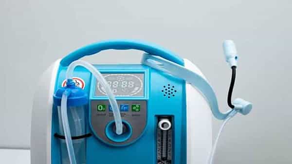 Portable Oxygen Concentrators: పోర్టబుల్ ఆక్సిజన్ కాన్సంట్రేటర్స్.. గాలి నుంచి ఆక్సిజన్ సేకరించే యత్రం